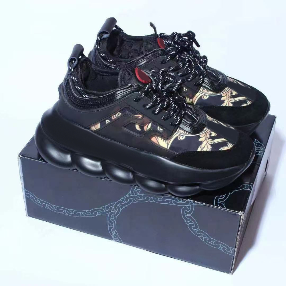 chiain With shoe box
