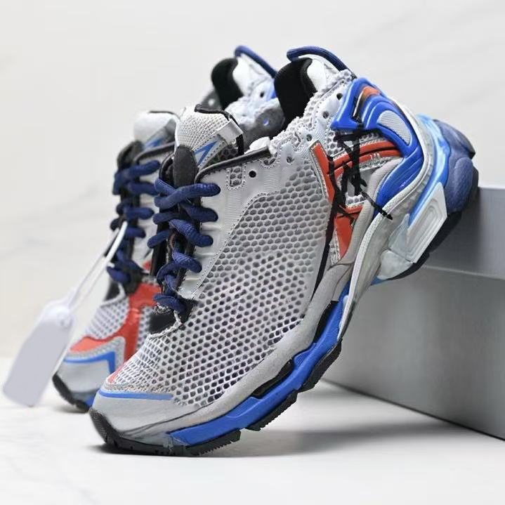 run With shoe box