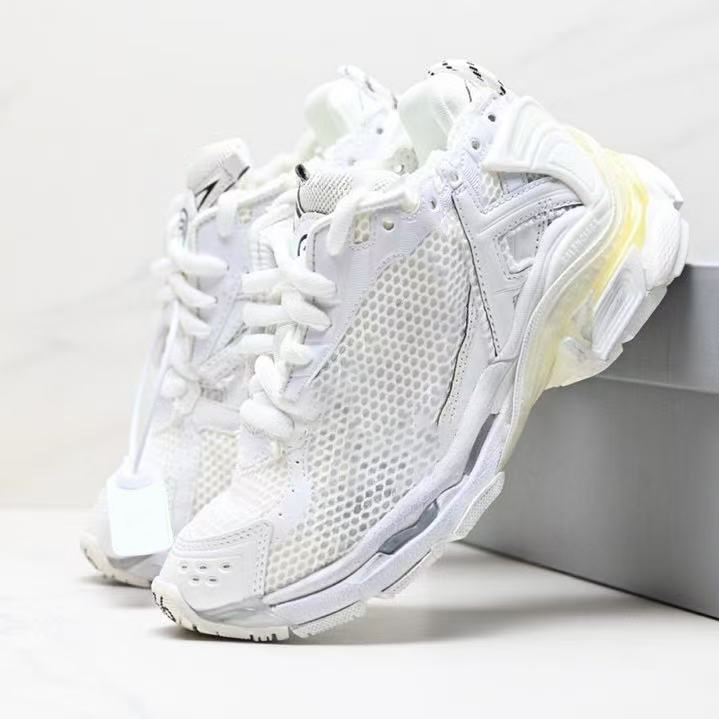 run With shoe box