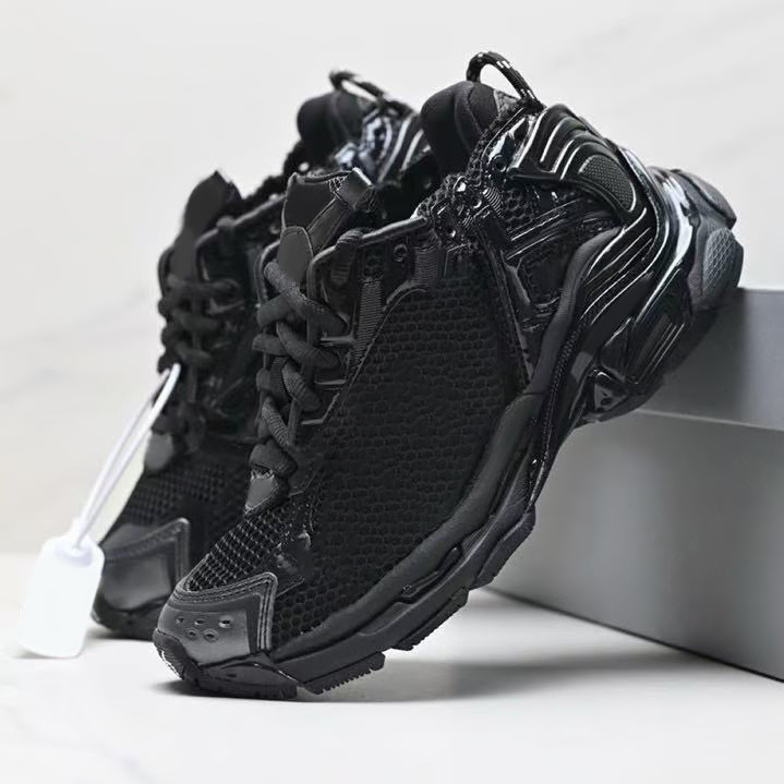 run With shoe box