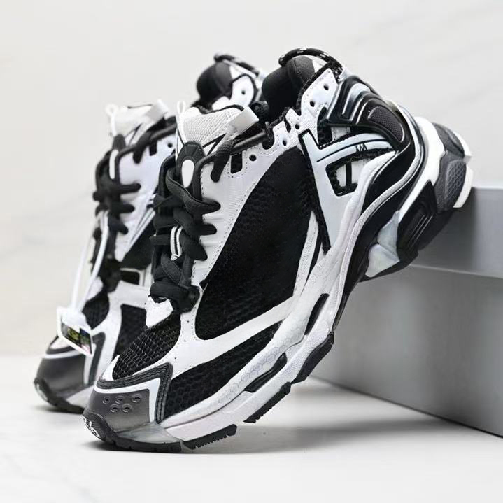 run With shoe box