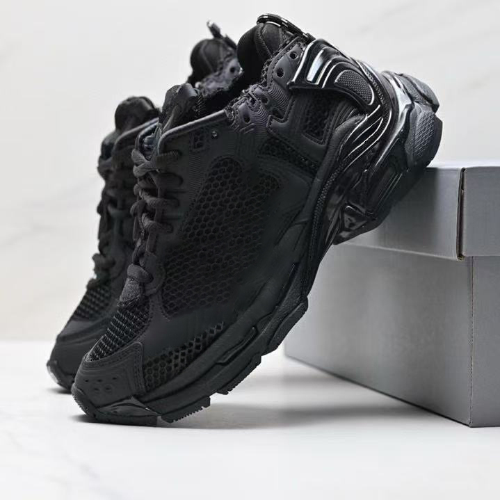 run With shoe box