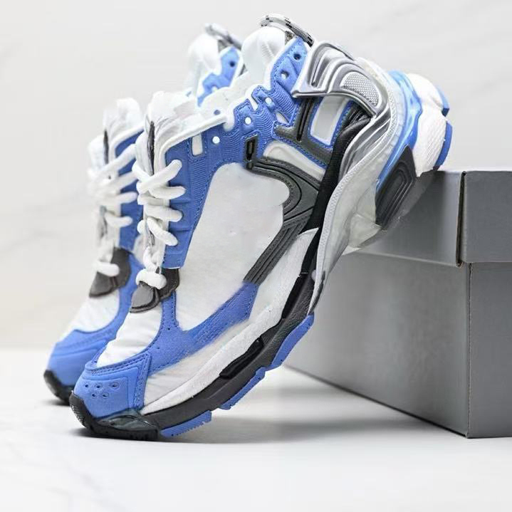 run With shoe box