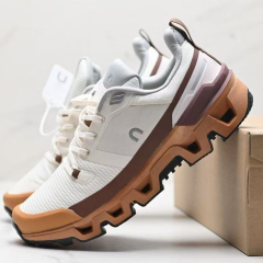 Wander-White Brown