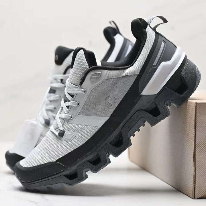 Cloud With shoe box