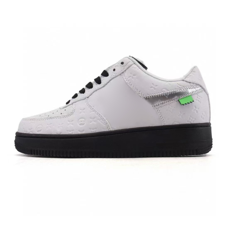 af1 07  With shoe box