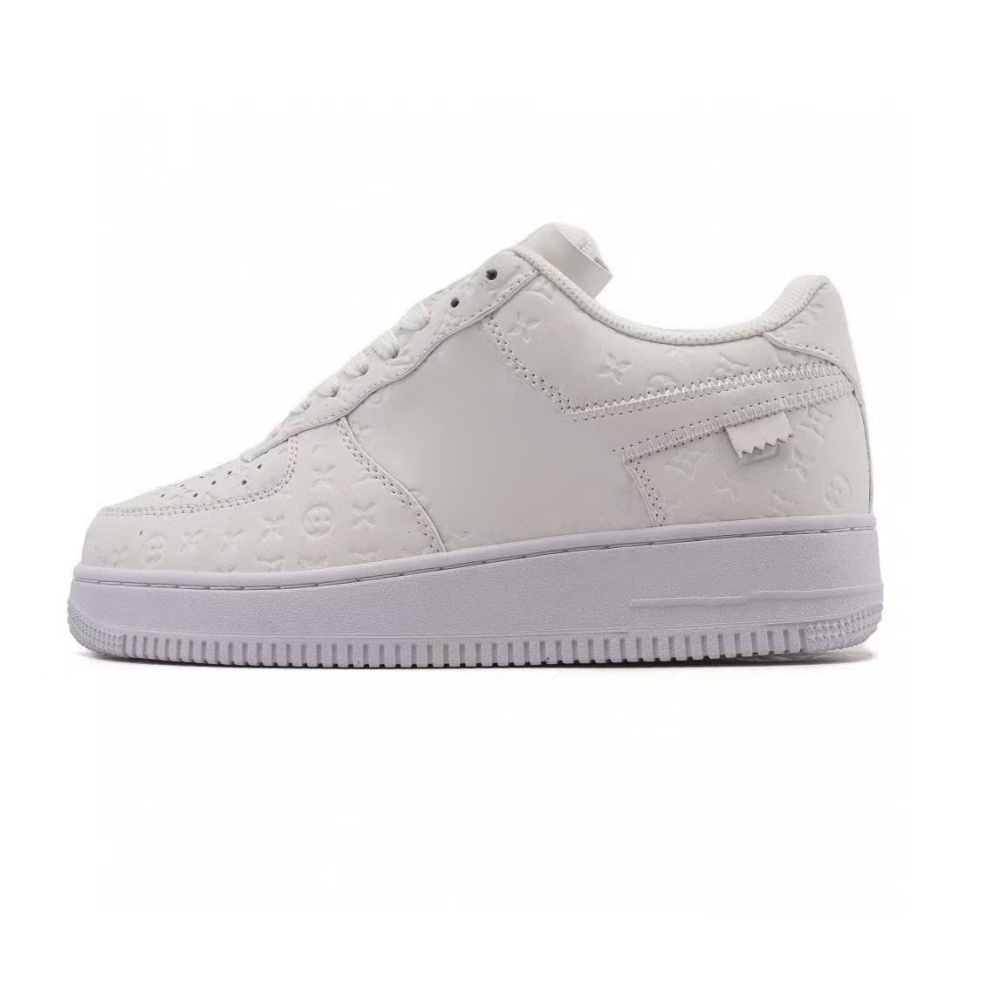 af1 07  With shoe box