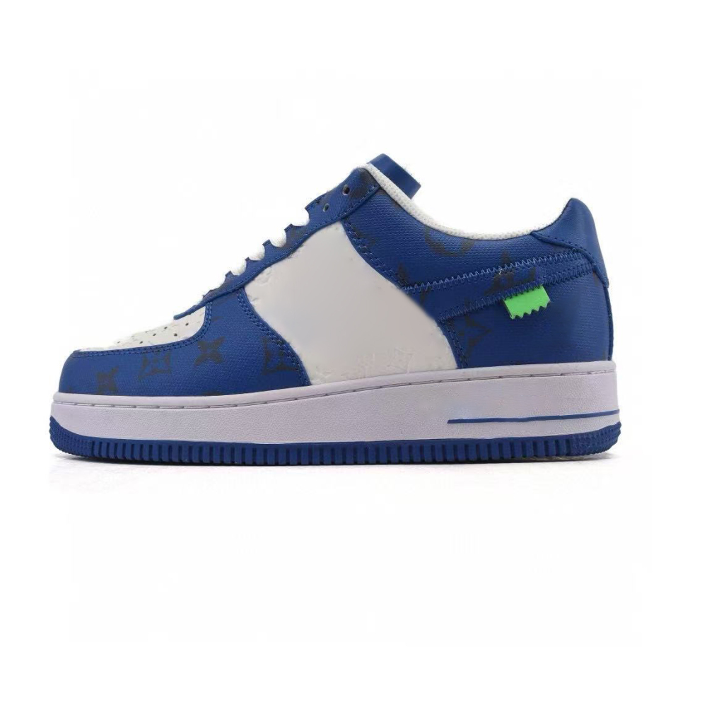 af1 07  With shoe box