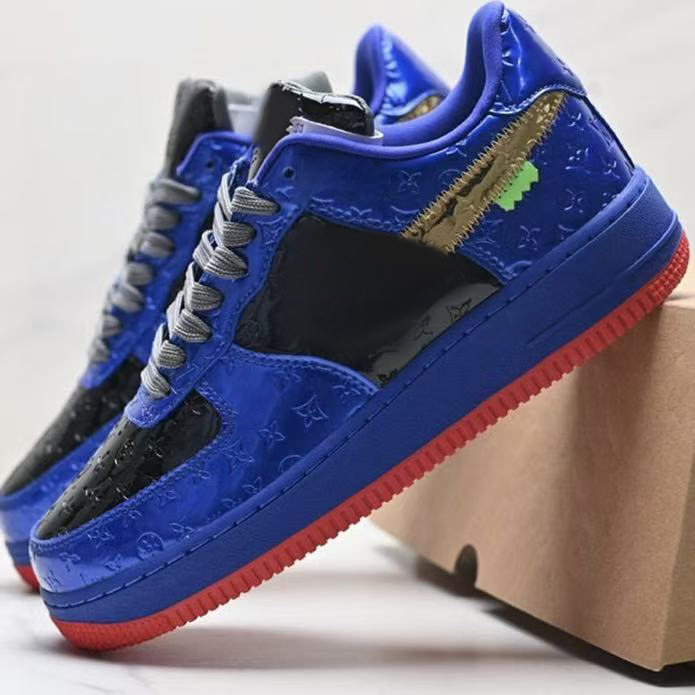 af1 07  With shoe box