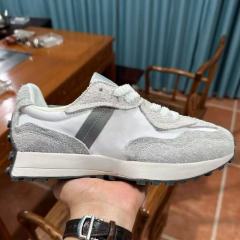 NB327 - Grey White