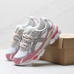 Child Nyc- card pink white