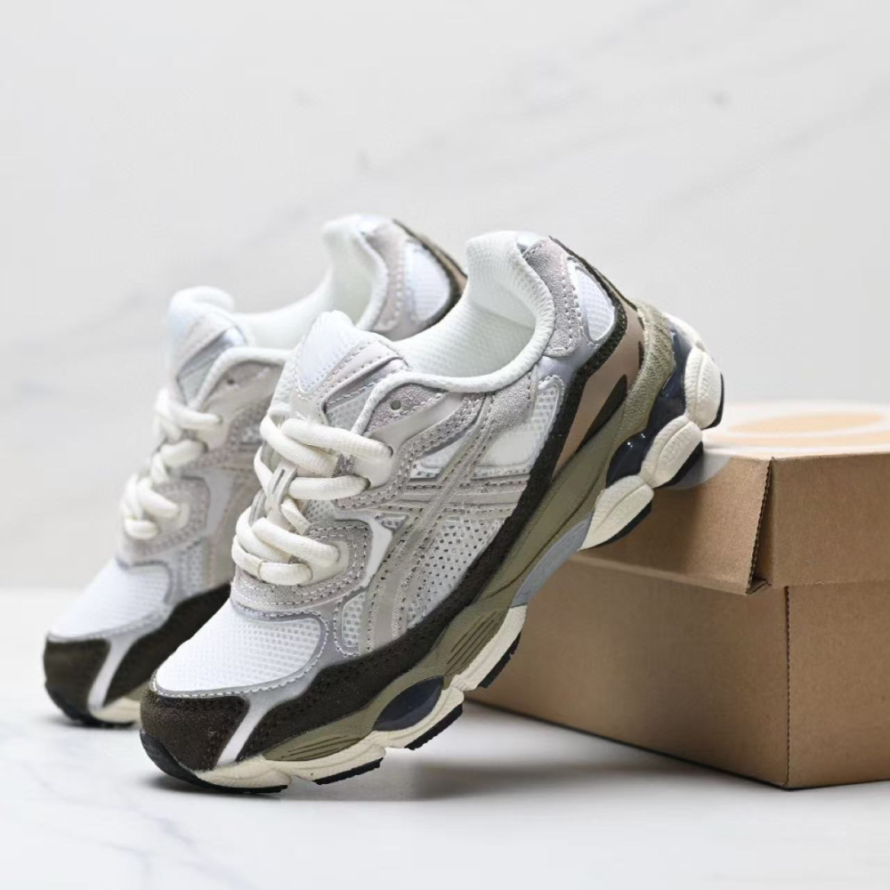 kids nyc With shoe box