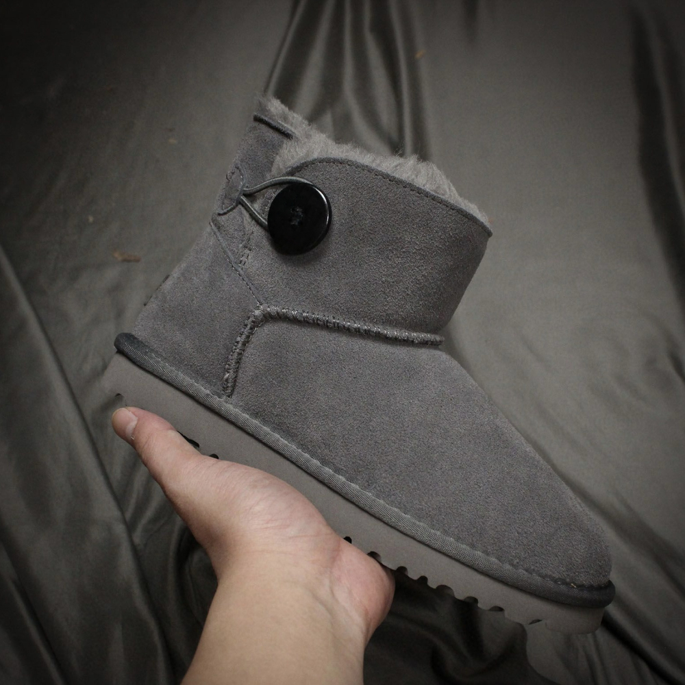 plat  With shoe box