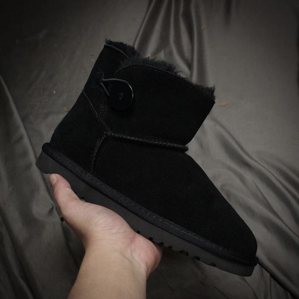plat  With shoe box