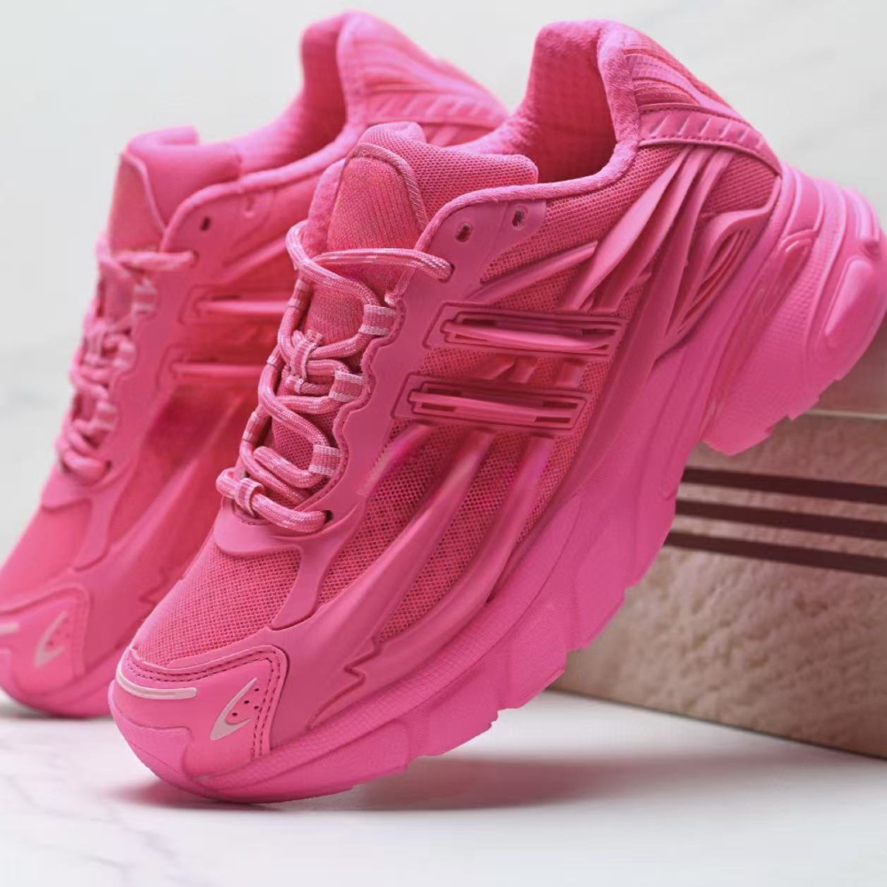 jellyfish With shoe box