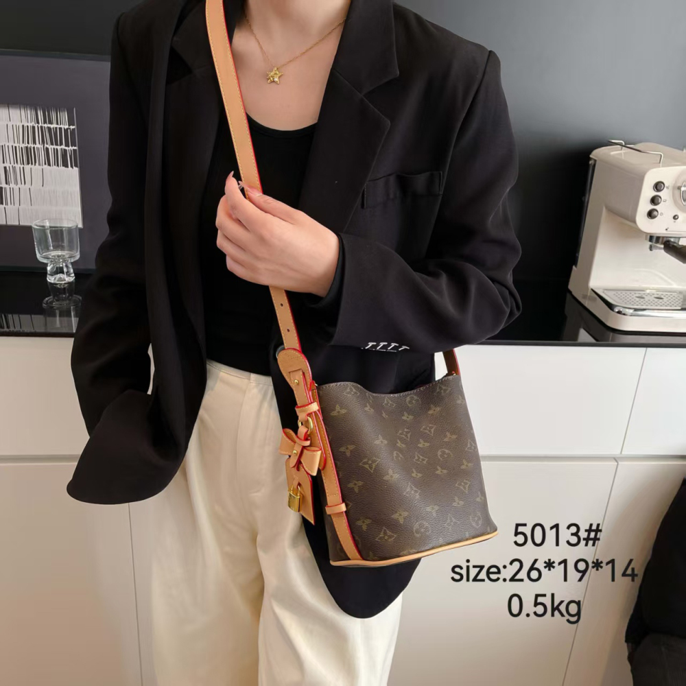 bag L  With box