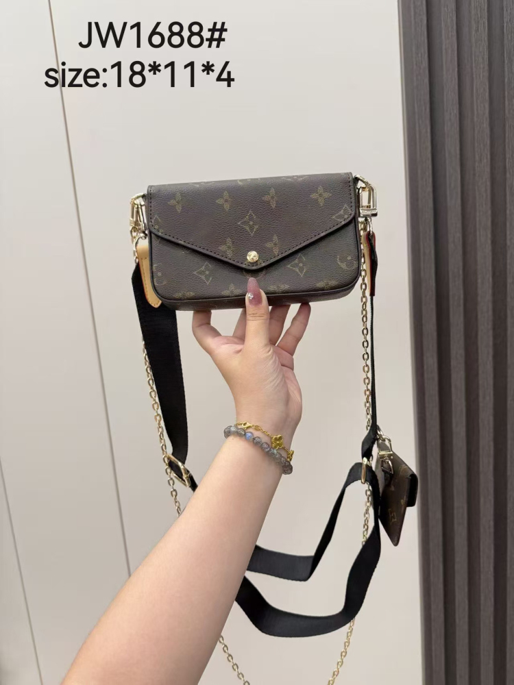 bag L  With box