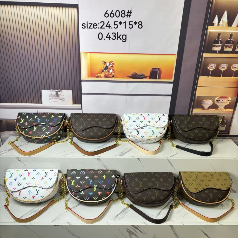 bag L04  Partial with box