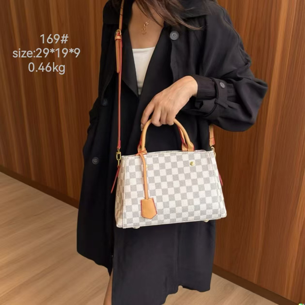 bag L05  Partial with box