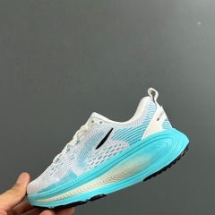 Child V18-White Blue