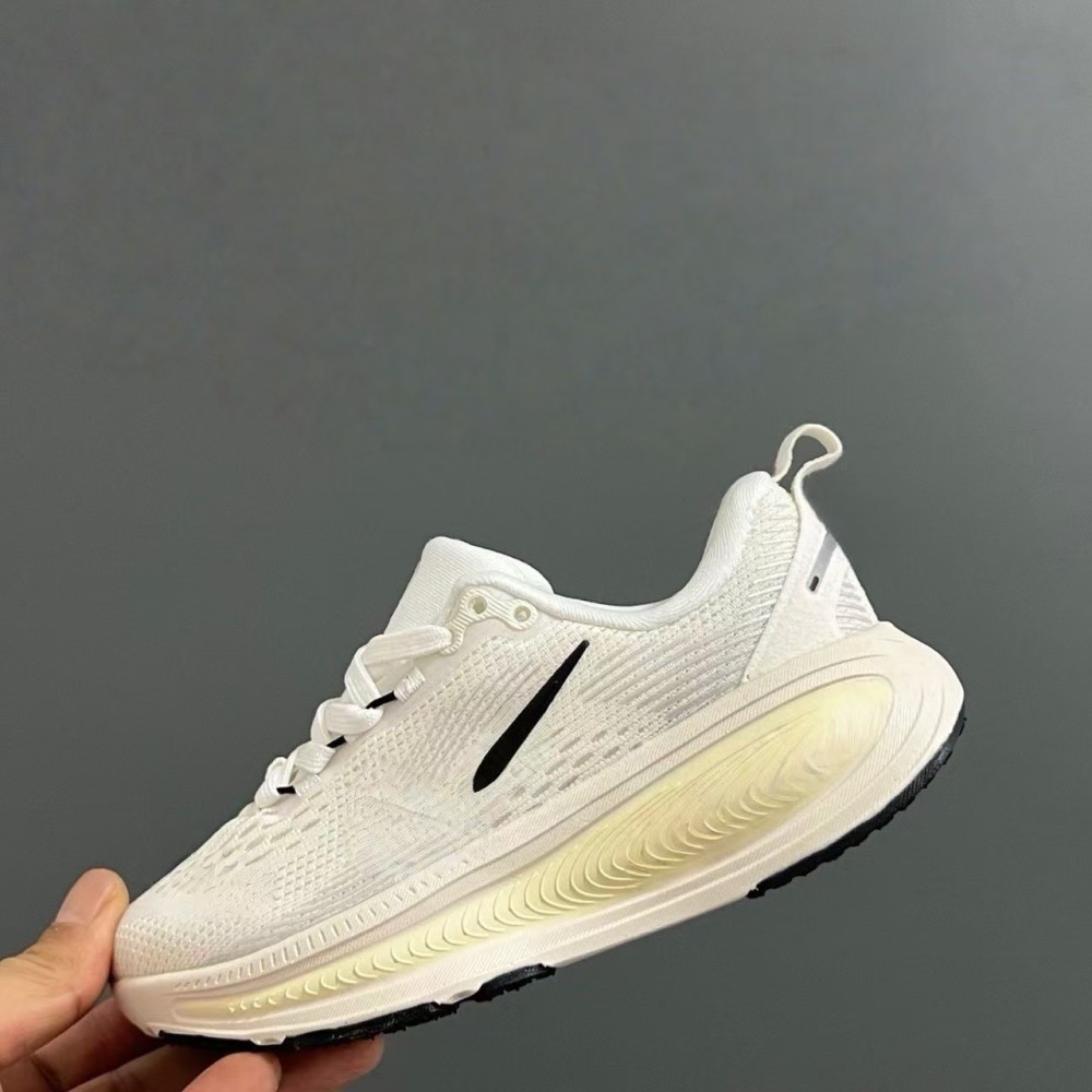 kids V18 With shoe box