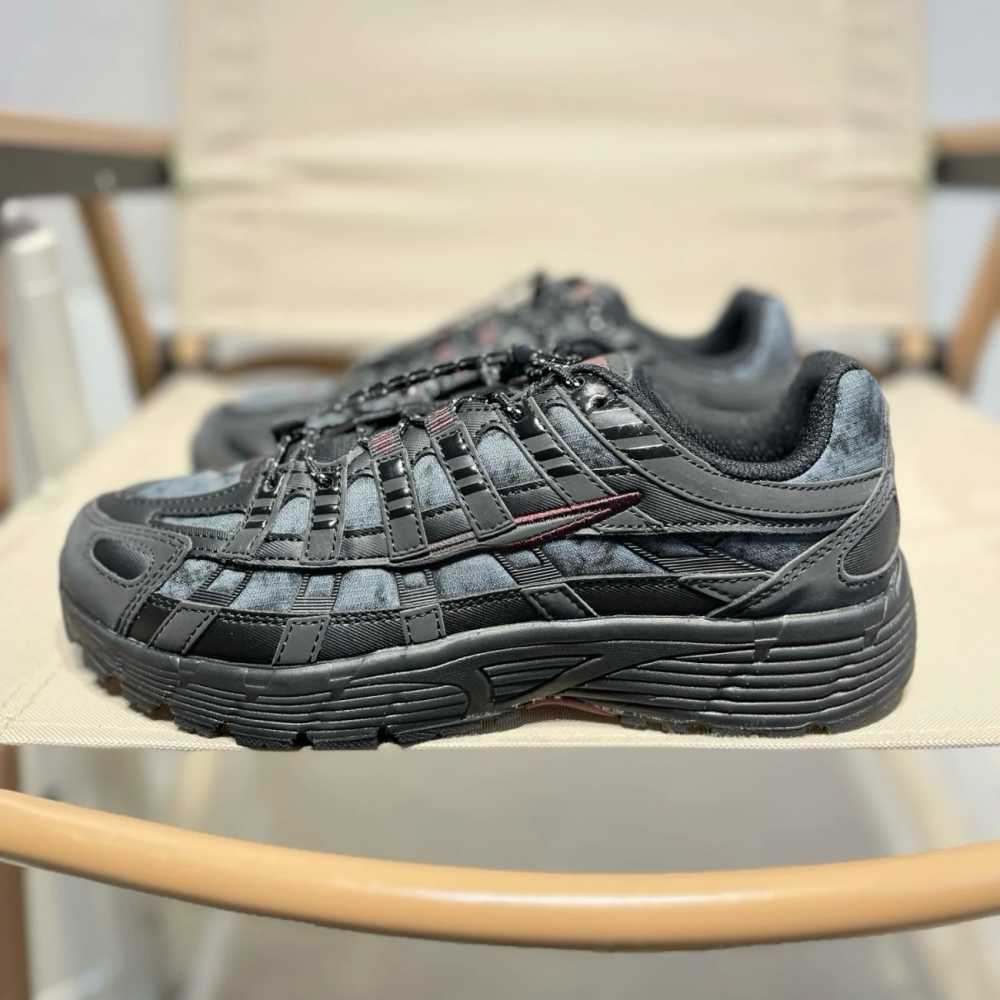 P6 With shoe box