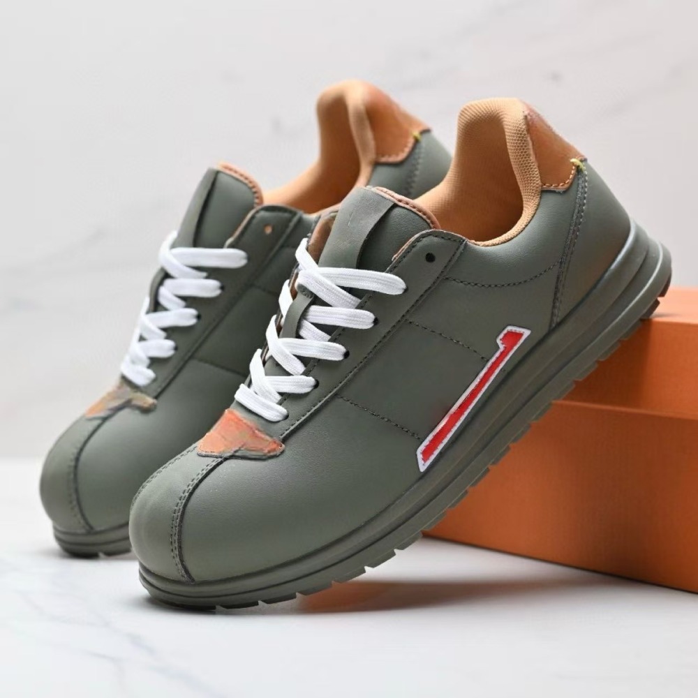 butt fw25 With shoe box