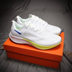 P37 - White Yellow