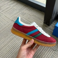 Gaz-red and blue
