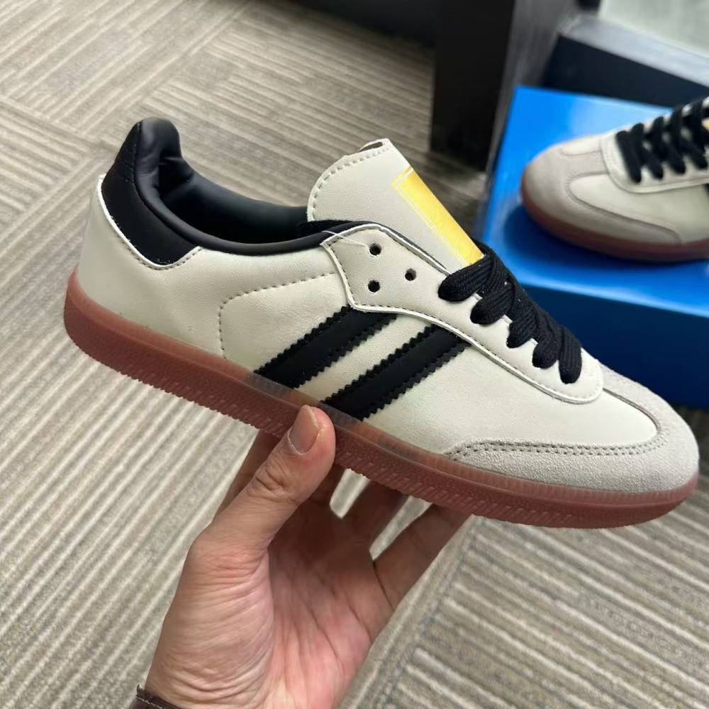 Sam1 With shoe box
