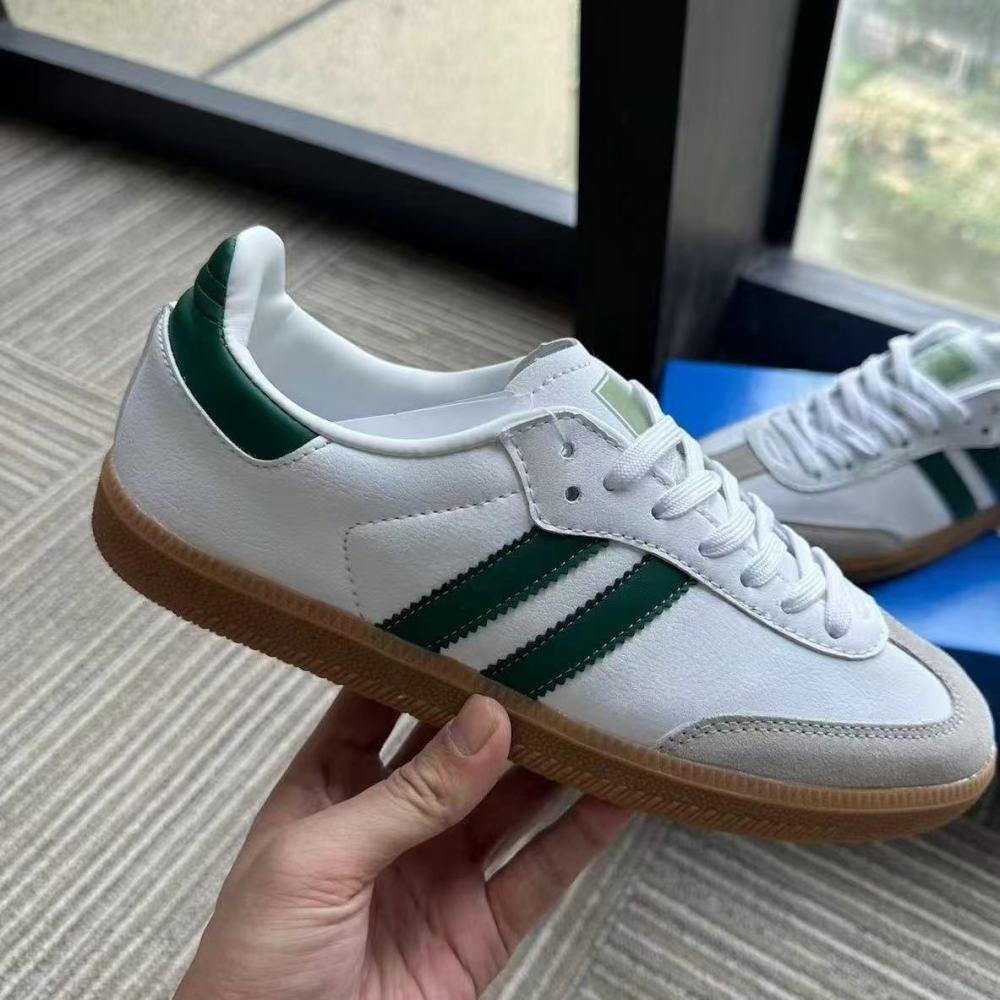 Sam1 With shoe box
