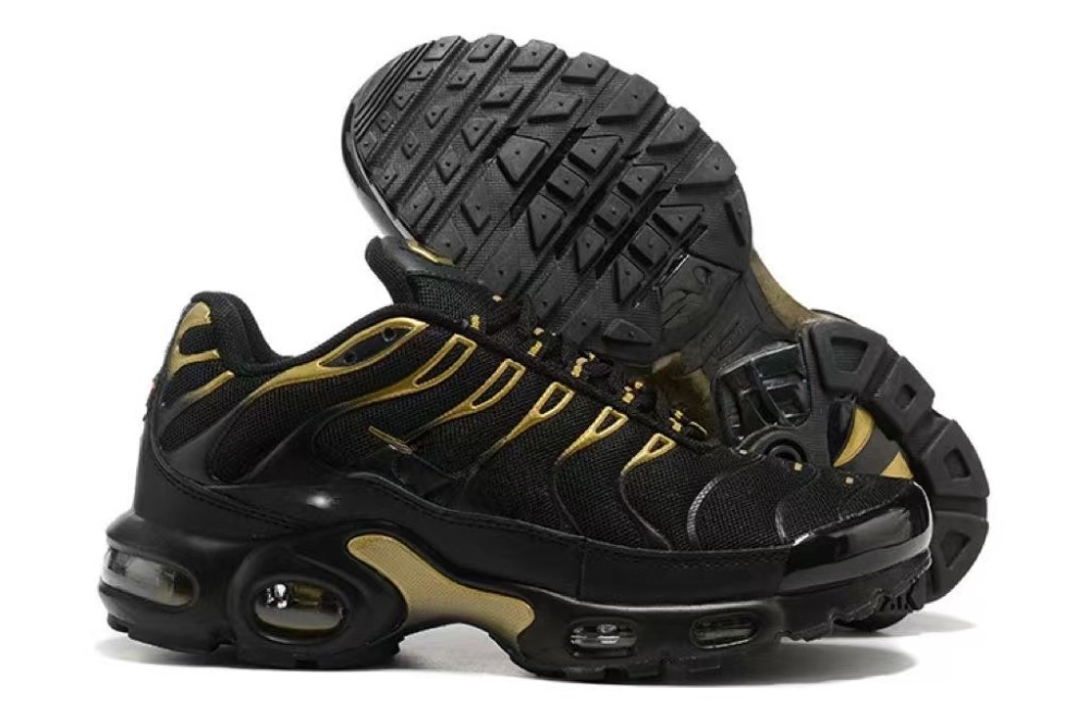 Air T With shoe box