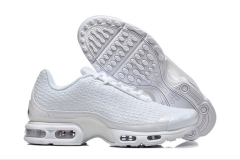 TN7- White
