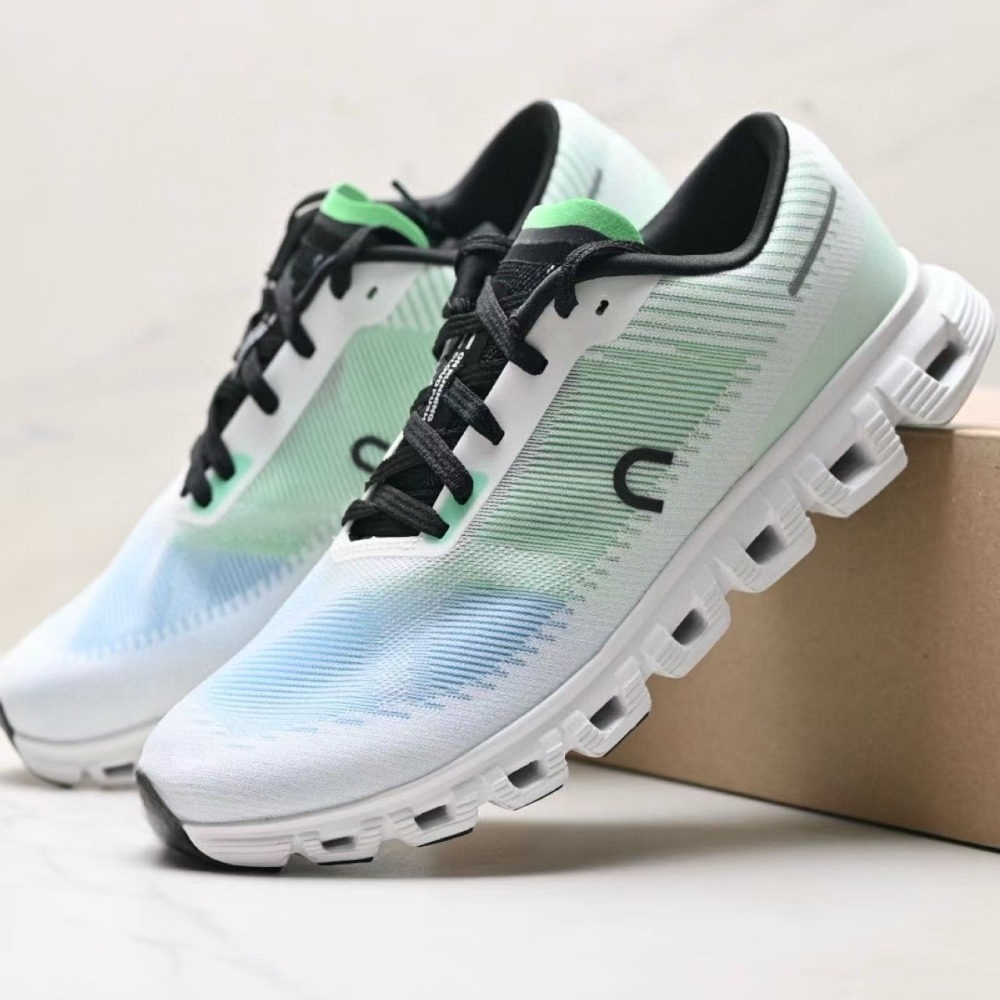 cloud 6 With shoe box