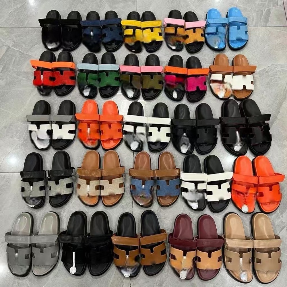 H slippersWith shoe box