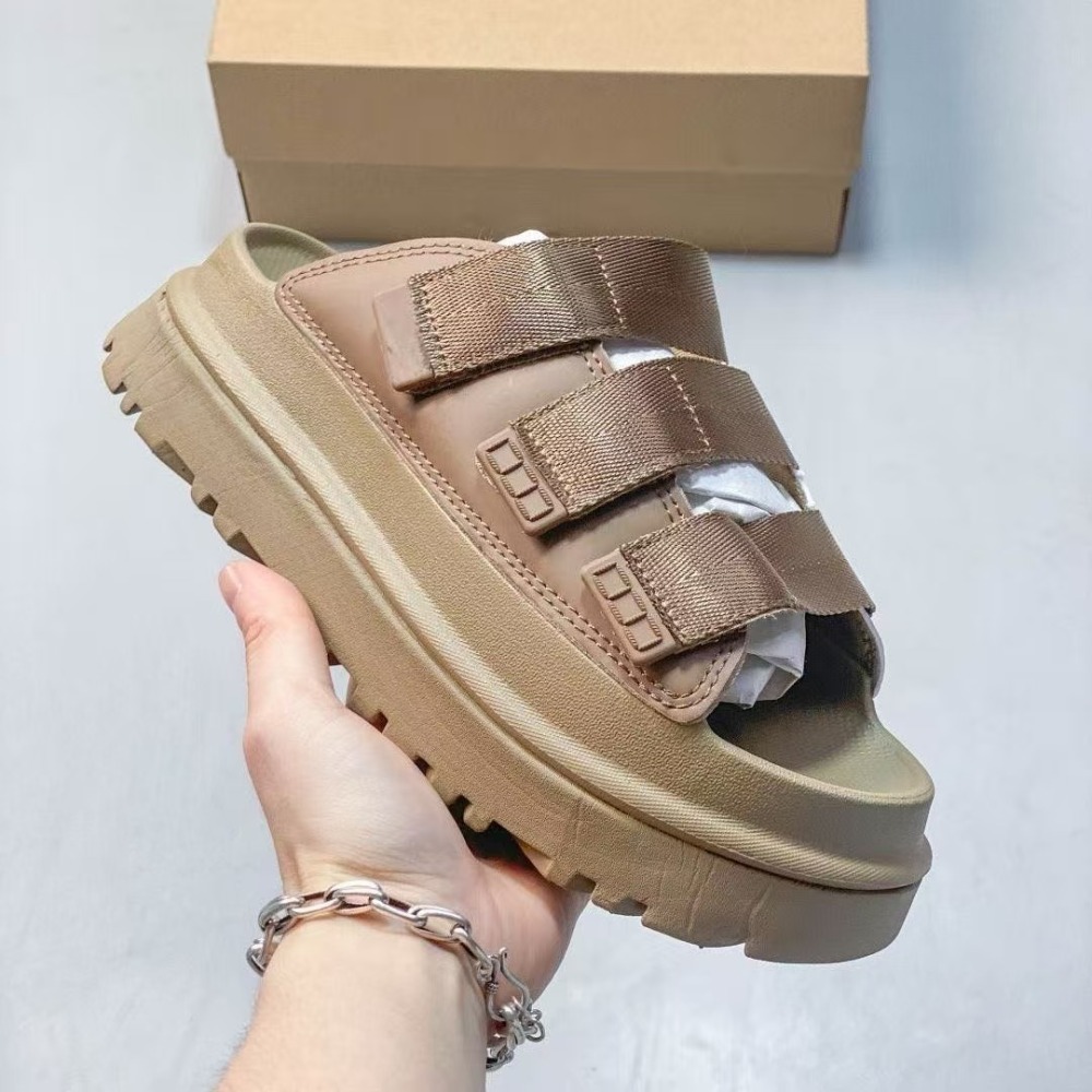 ug With shoe box
