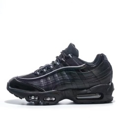 Max95- Pure black and white lines