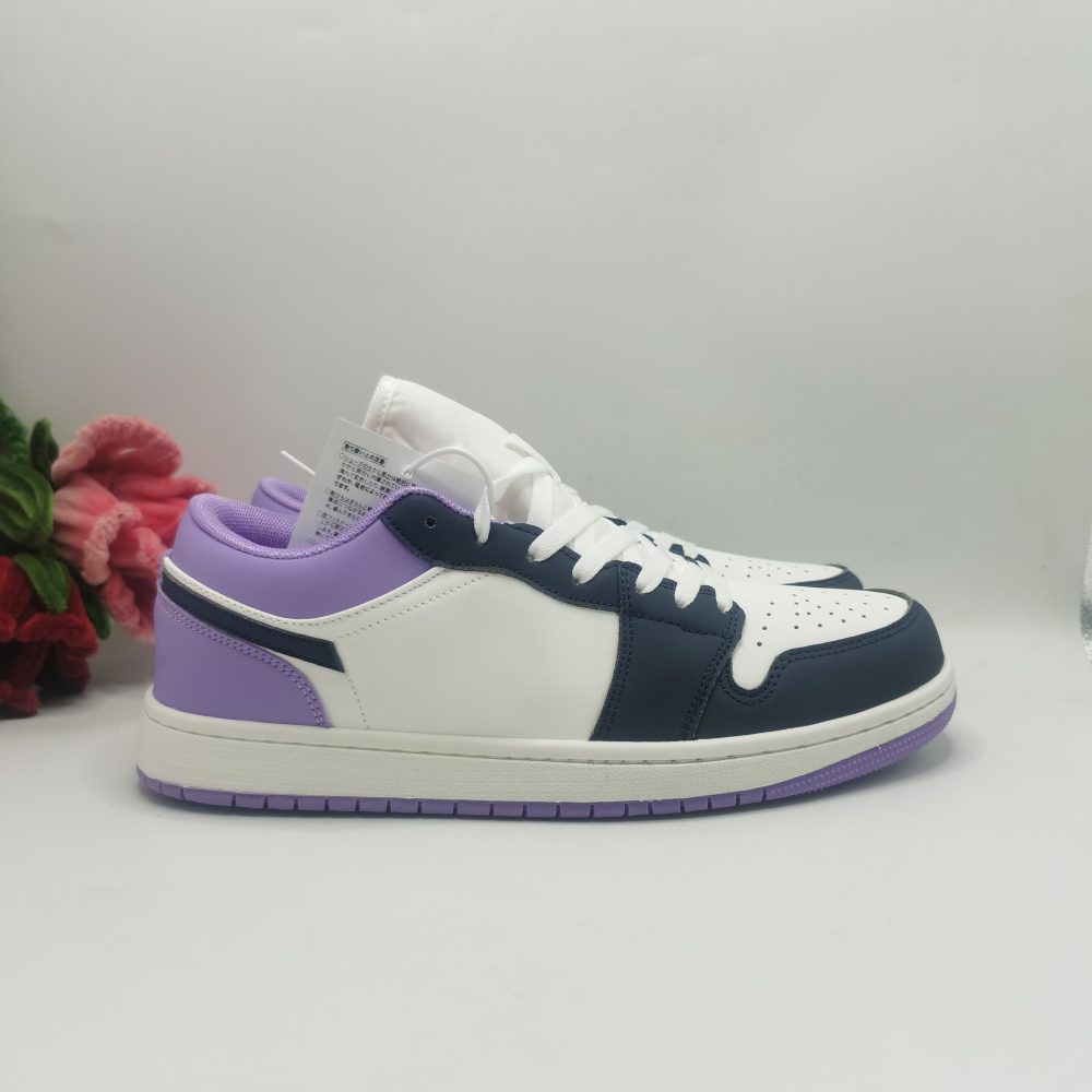 aj 1 With shoe box