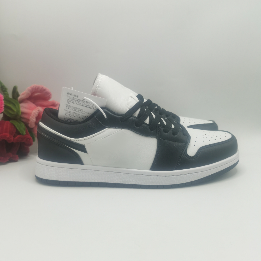 aj 1 With shoe box