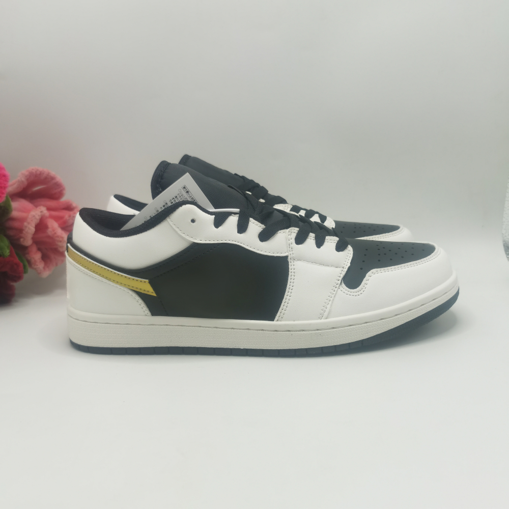 aj 1 With shoe box
