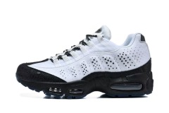 Max95-White Black