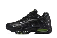 Max95-Black Fly