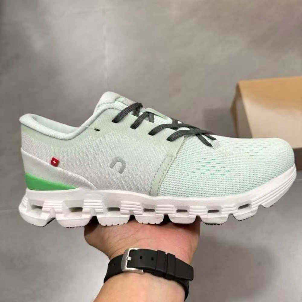 cloud x 4 With shoe box