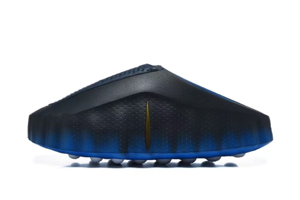 md 001 With shoe box
