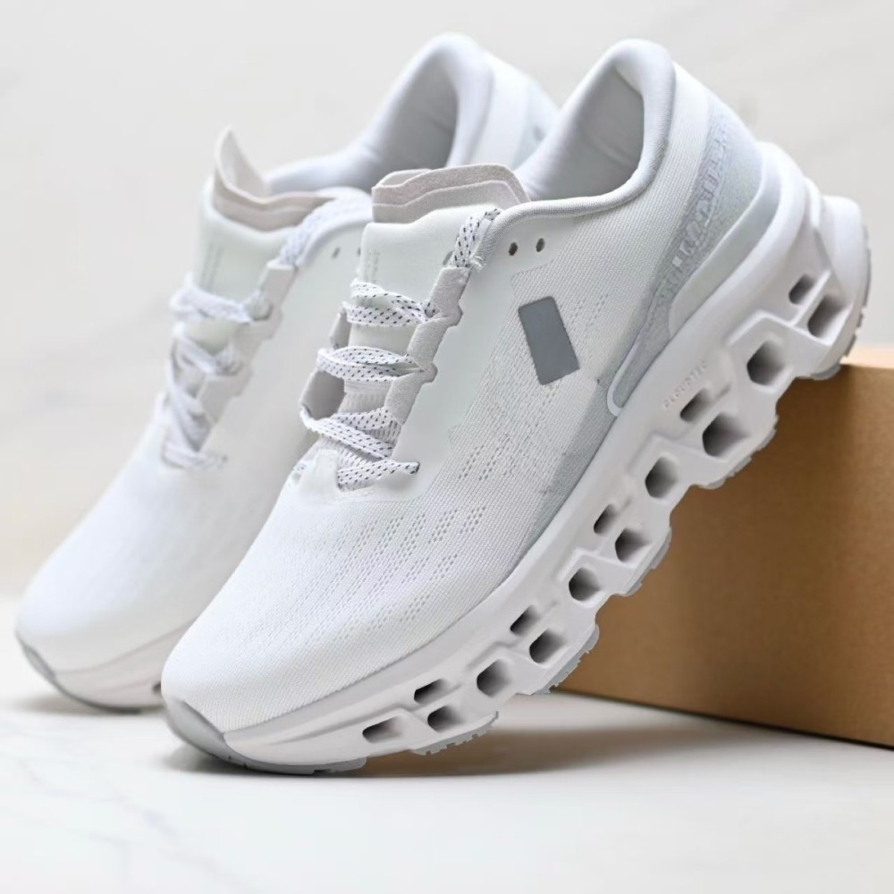 mo2&3 With shoe box
