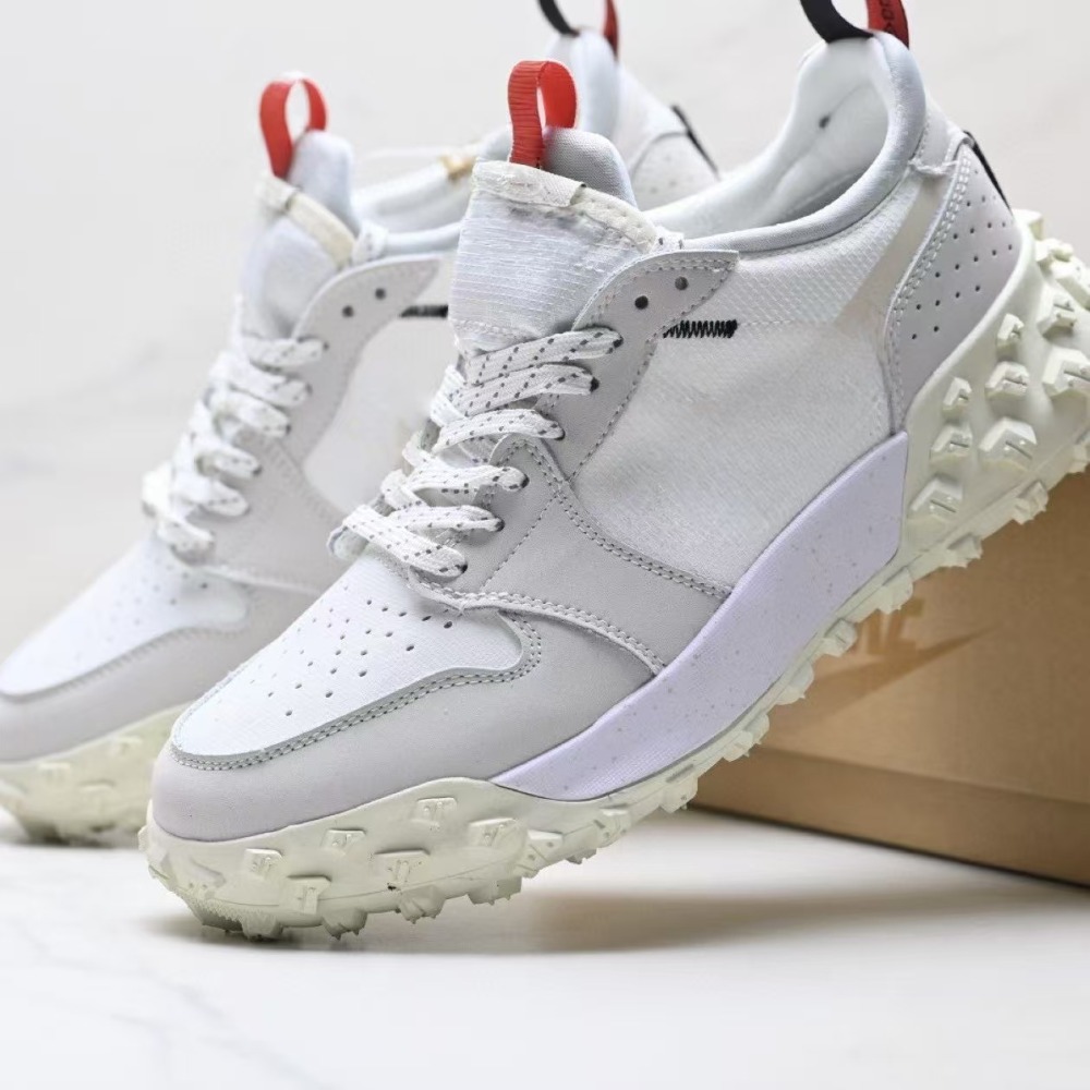 a 1 With shoe box