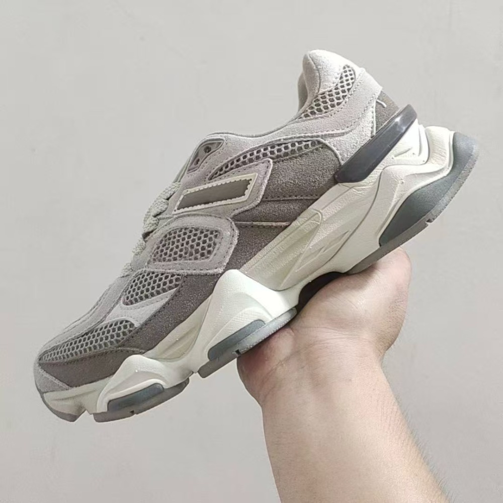 96 With shoe box