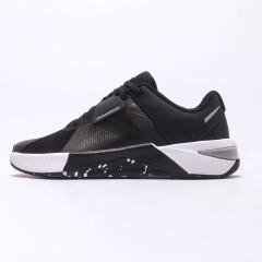 Met10-Black and White
