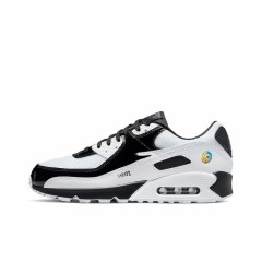 Max90- Black and White Text