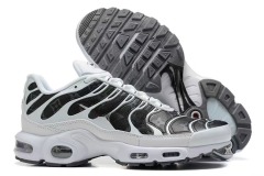 Tn1L-Black White